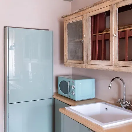 Characteristic One Bedroom Navigli - Mirable Pm شقة ميلان